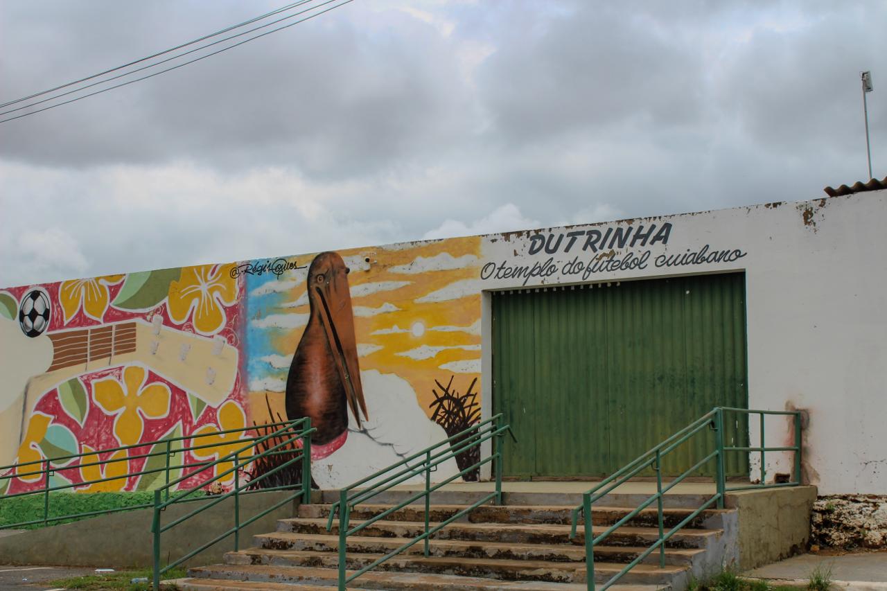 Fachada do Estádio Presidente Dutra, o Dutrinha, em Cuiabá (MT), casa do Mixto.