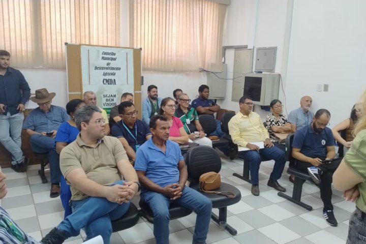 Reunião do Conselho Municipal de Desenvolvimento Agrícola discutiu a implantação local do ProVB em Cuiabá.