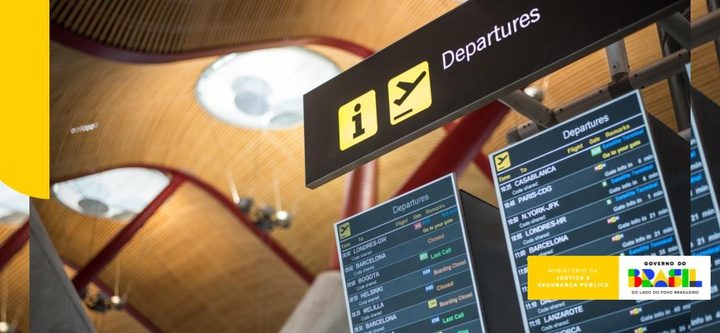 Campanha federal orienta viajantes sobre sinais de aliciamento e risco de tráfico de pessoas.