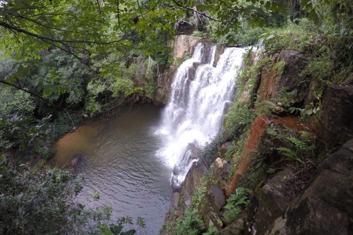 Cachoeira no Parque Estadual da Serra Azul, em Barra do Garças (MT).