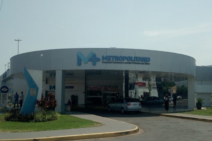 Fachada do Hospital Metropolitano em Várzea Grande