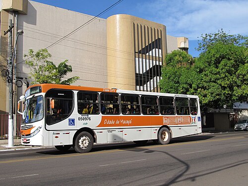 Ônibus do transporte coletivo urbano