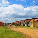 Casas de conjunto habitacional popular