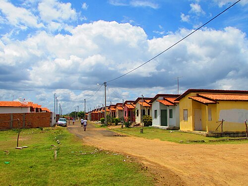 Casas de conjunto habitacional popular