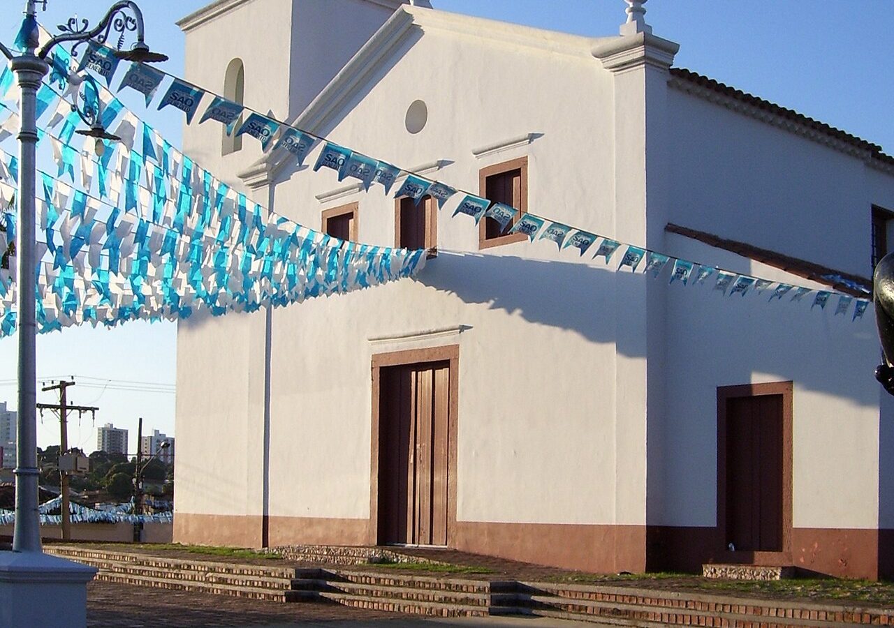 Igreja do Rosário e São Benedito, no Centro Histórico de Cuiabá, durante a Festa de São Benedito