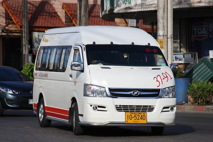 Primavera do Leste recebe micro-ônibus acessível para transporte de pacientes em tratamento fora do município