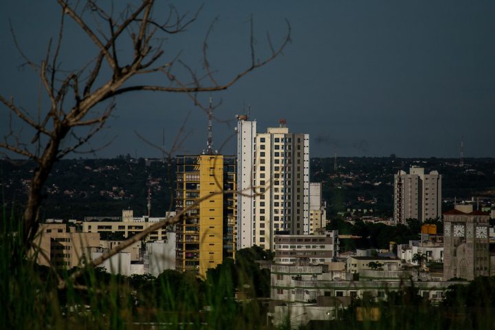 Vista urbana de Cuiabá, em Mato Grosso