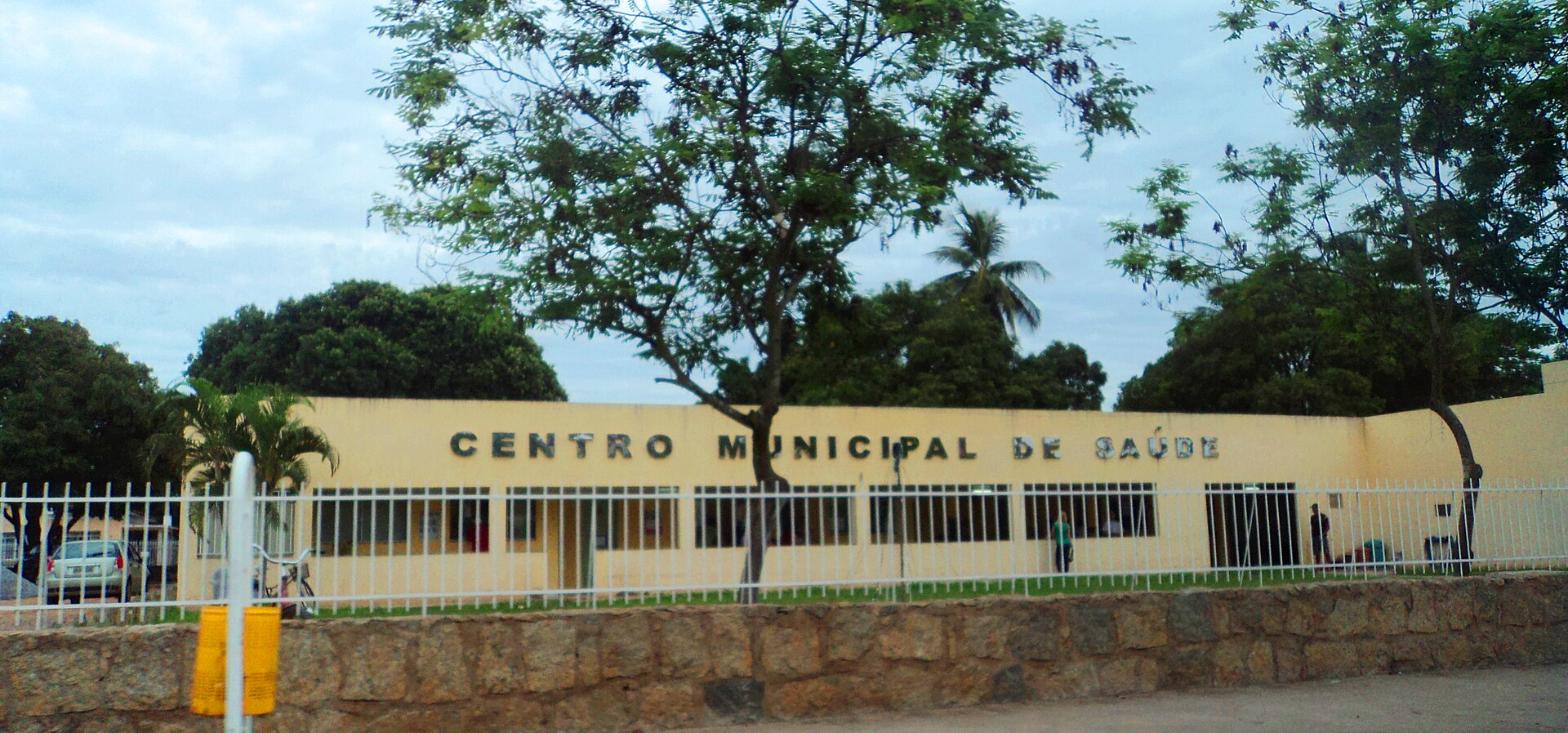 Fachada de unidade municipal de saúde
