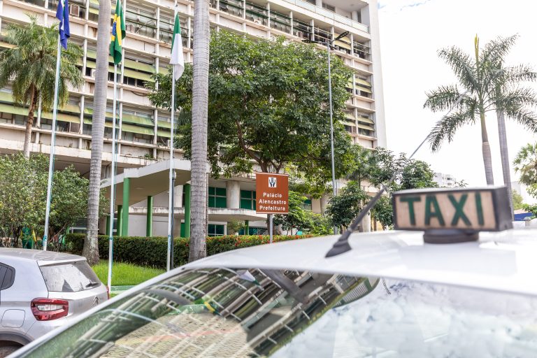 Tarifa cheia de táxi já vale em Cuiabá e IPEM faz força-tarefa de aferição de taxímetros de 24 a 28 de agosto