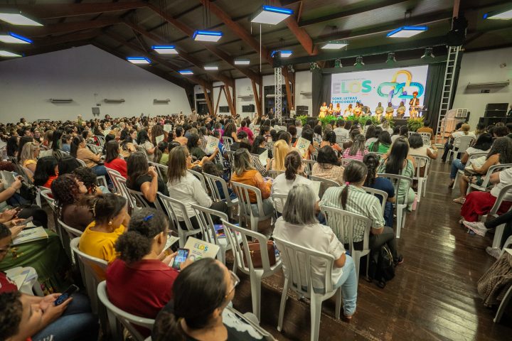 Rondonópolis diz ter elevado de 60% para 76% o índice de crianças alfabetizadas e leva método fônico a 11 escolas