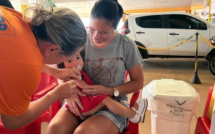 Vacinação itinerante atende neste sábado no estacionamento do Machado Supercenter, em Sinop