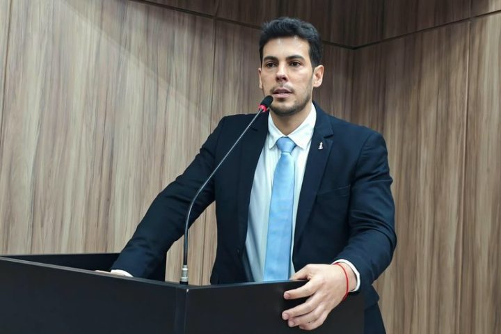 Alimentação de servidores é suspensa em escolas de Várzea Grande e vereador cobra explicação da Prefeitura