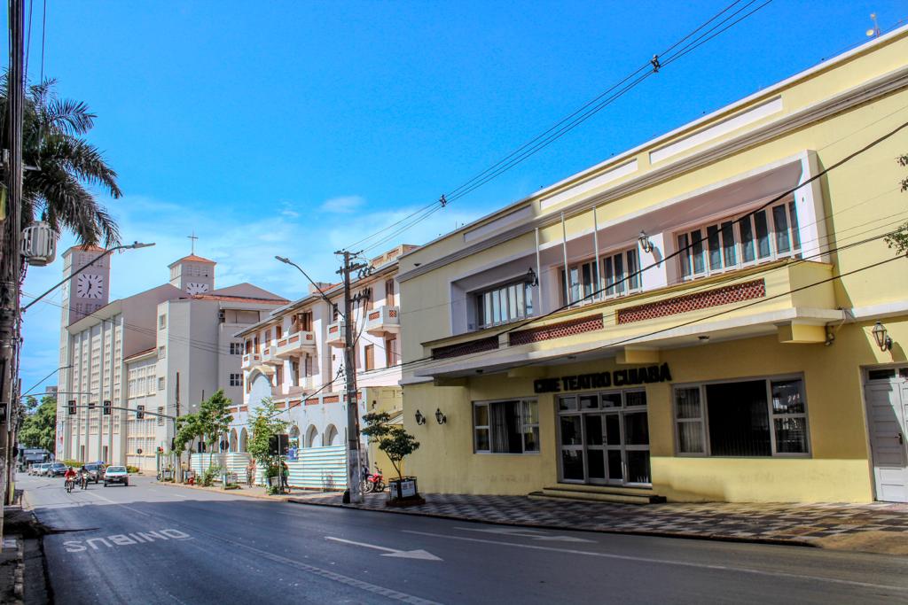 Avenida em Cuiabá, imagem ilustrativa