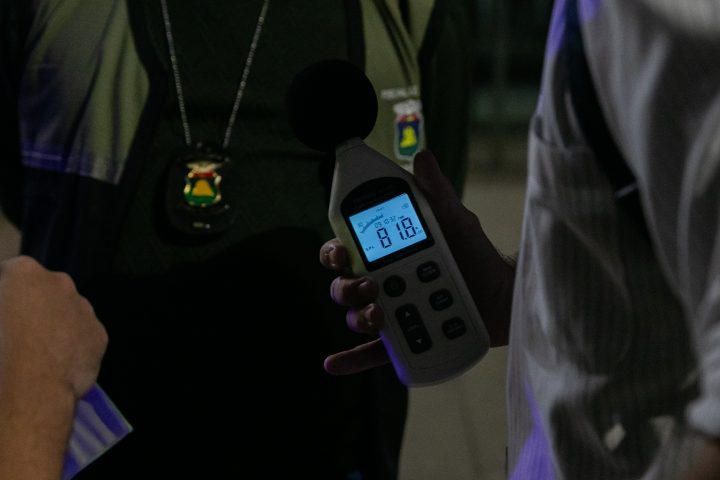 Denúncias de som alto levam a 3.450 ações fiscais em Cuiabá neste ano, e Morada da Serra lidera