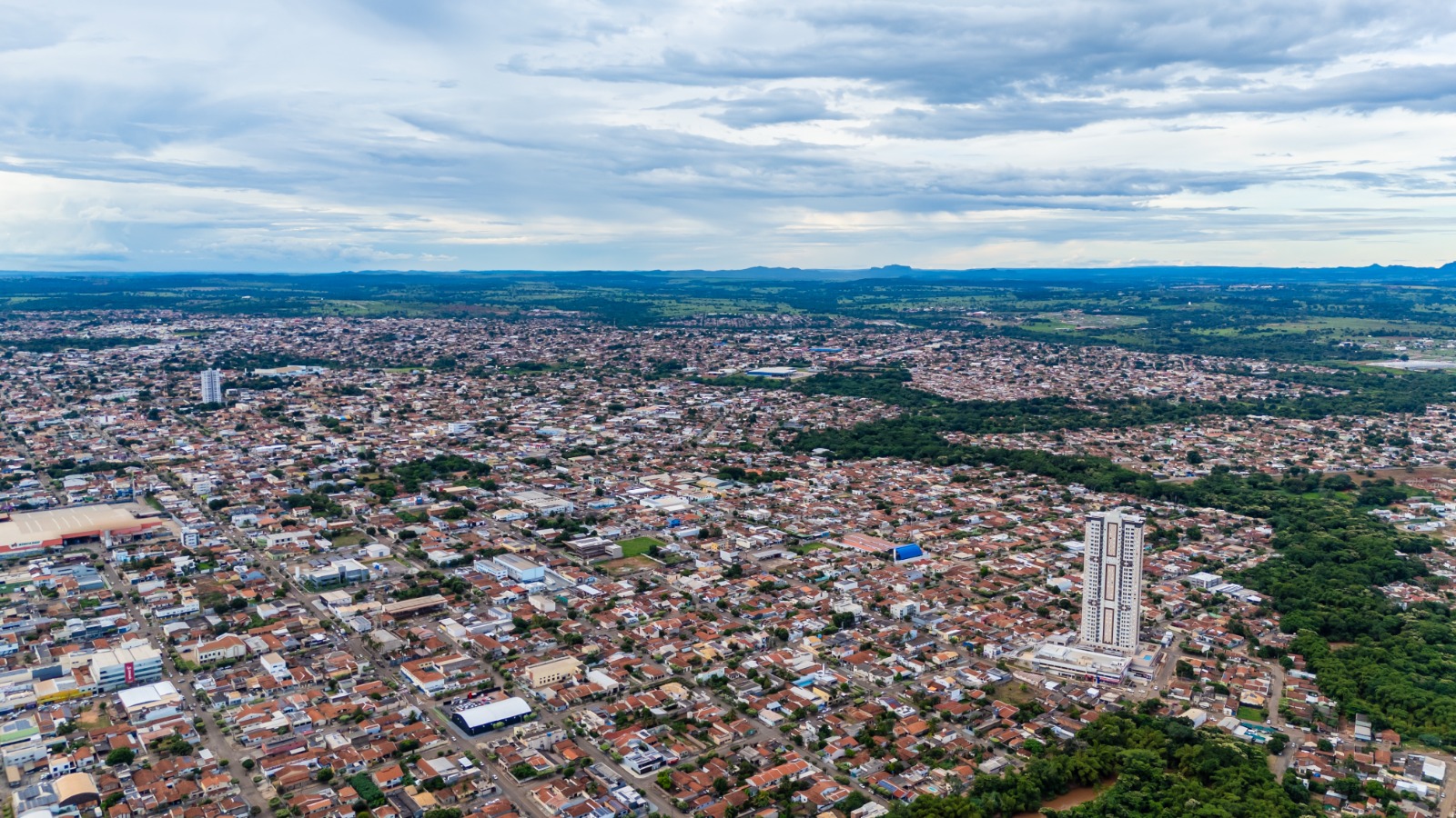 Rondonópolis abre consulta pública sobre o Plano Diretor, mas não divulga o link do formulário nem o prazo