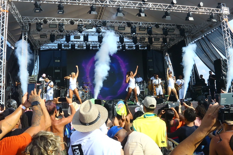Festival de Praia de Sinop encerra com Xanddy Harmonia, show de R$ 480 mil contratado por inexigibilidade