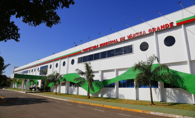 Decreto autoriza Várzea Grande a usar dados de cartão e Pix na fiscalização de ISS, IPTU e ITBI