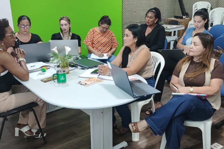 Cáceres inicia estudos para ampliar educação em tempo integral.