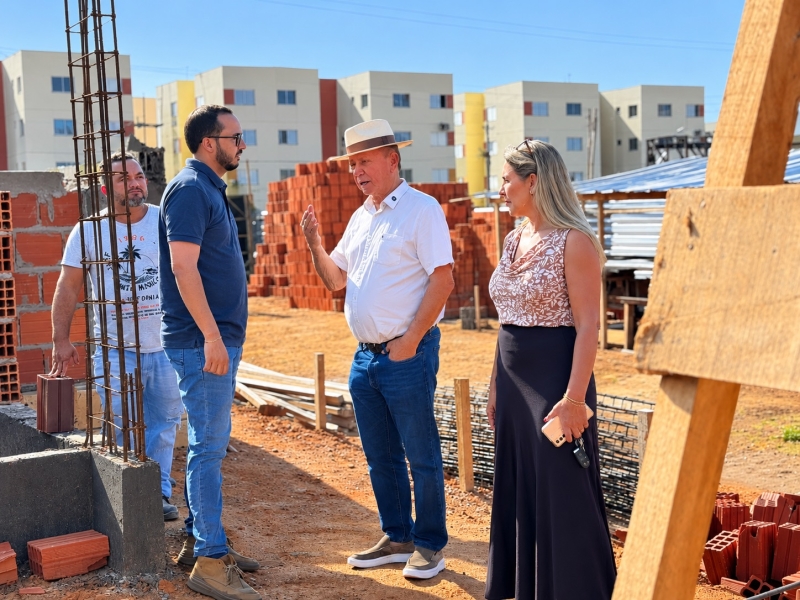 Sinop vistoria UBS e creche do Nico Baracat, obras de mais de R$ 10,1 milhões para 1.440 famílias