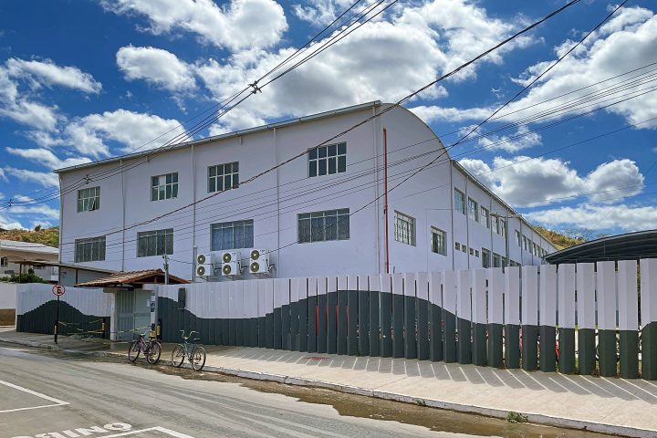 Imagem ilustrativa: Fachada da Escola Municipal Pedro Fernandes Mafra, Naque MG