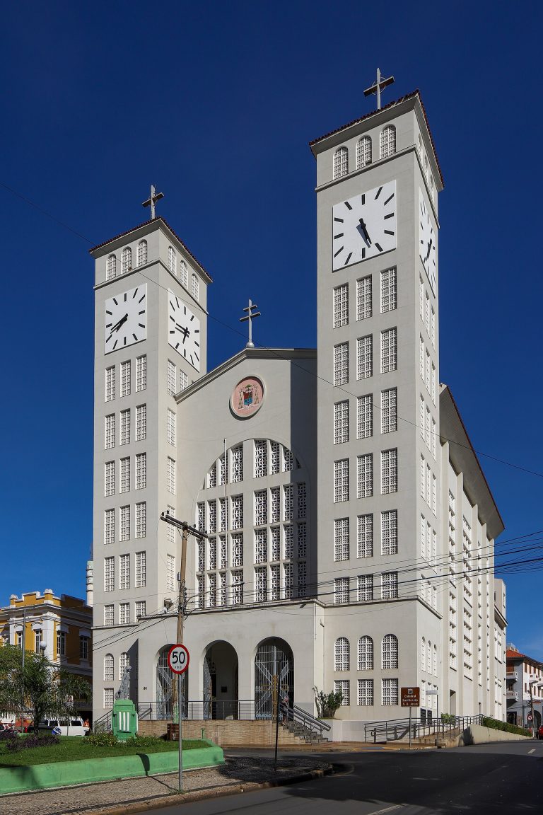 Catedral Metropolitana de Cuiabá. Imagem ilustrativa; a escultura será inaugurada no Sesi Papa.