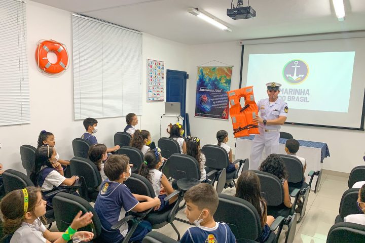 Palestra de Mentalidade Marítima e da Cultura Oceânica para crianças.